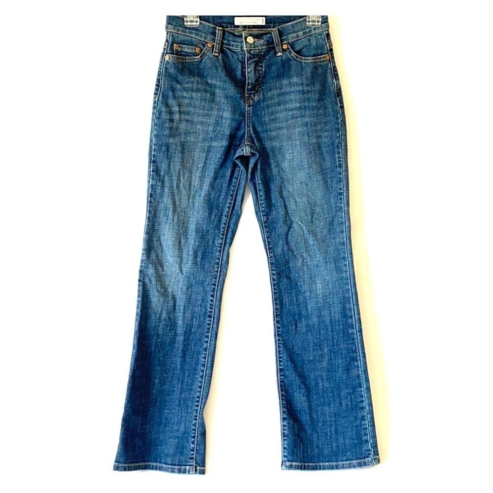 Levi’s Sz 6 Perfectly Slimming Boot Cut 512 Jeans